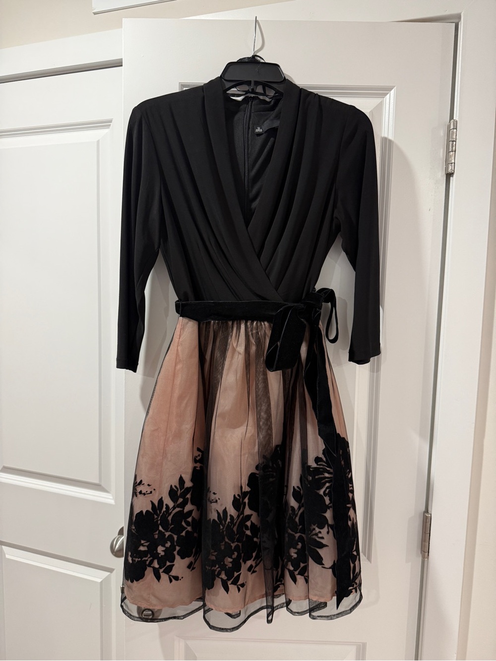 Chetta B Black Blush Flocked Floral Cocktail Dress Size 12